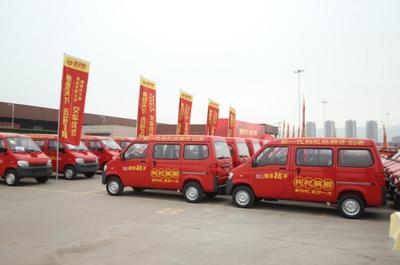 大業務,上汽通用五菱重慶工廠一次性交付1000臺五菱之光